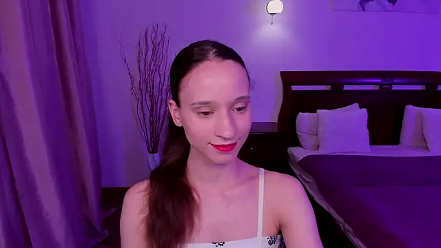 Snapshot of StaceySunny chatting on June 9, 2026, 7:03 pm StaceySunny online show from June 9, 2026, 7:03 pm
