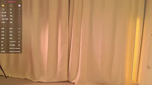 EmiliaDreams online show from September 15, 2025, 3:01 pm