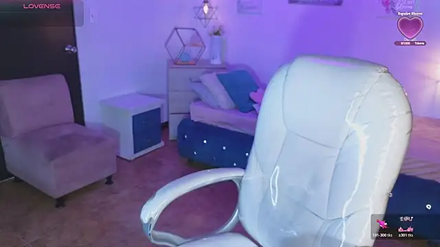 Snapshot of Violeta_dss chatting on December 22, 2025, 2:36 pm Violeta dss online show from December 22, 2025, 2:36 pm