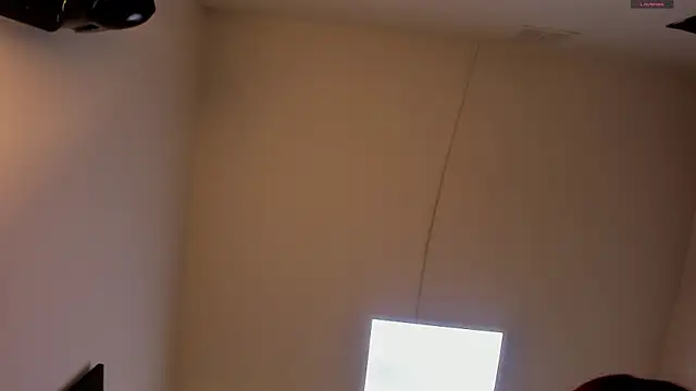 selene red  online show from October 4, 2025, 3:43 pm