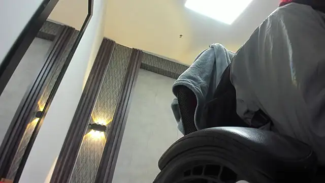 selene red  online show from April 12, 2026, 1:54 am