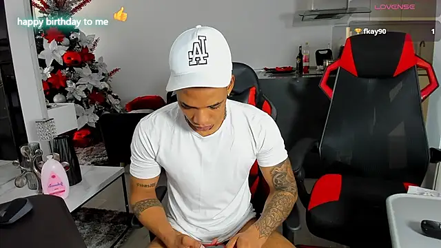 TROYWESLY- online show from December 18, 2024, 8:36 pm