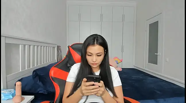 Missykitty01 online show from January 30, 2025, 5:09 am