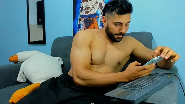 Snapshot of ETHAN_ROX chatting on December 24, 2024, 1:17 pm ETHAN ROX online show from December 24, 2024, 1:17 pm