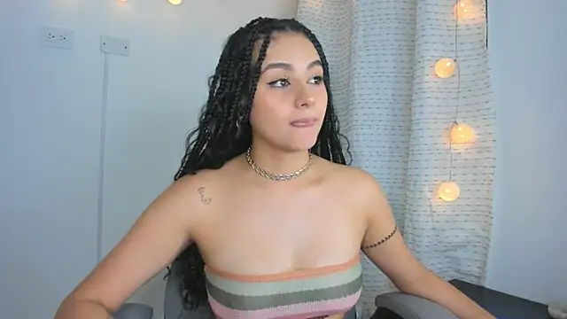 julia strauns online show from January 3, 2025, 8:32 am