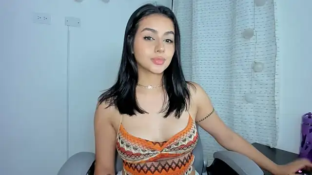 julia strauns online show from February 12, 2025, 8:27 am