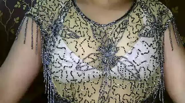 VR here 4U online show from February 9, 2025, 6:16 pm