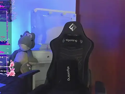 maika28 online show from April 15, 2026, 1:29 pm