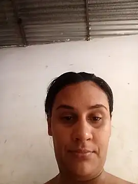 Snapshot of Andreita_95 chatting on February 20, 2025, 6:35 pm Andreita 95 online show from February 20, 2025, 6:35 pm