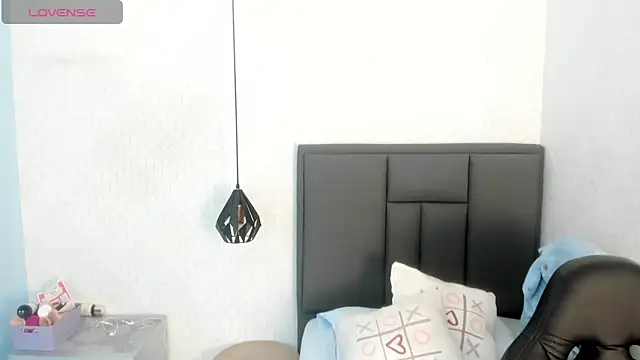 Kittytimberlake online show from February 3, 2025, 6:49 pm