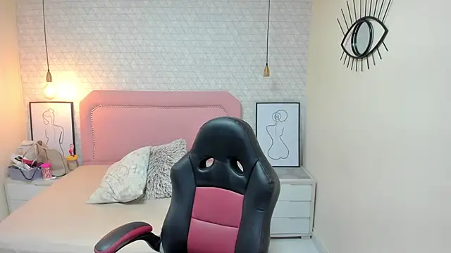 Kittytimberlake online show from October 3, 2025, 11:51 am