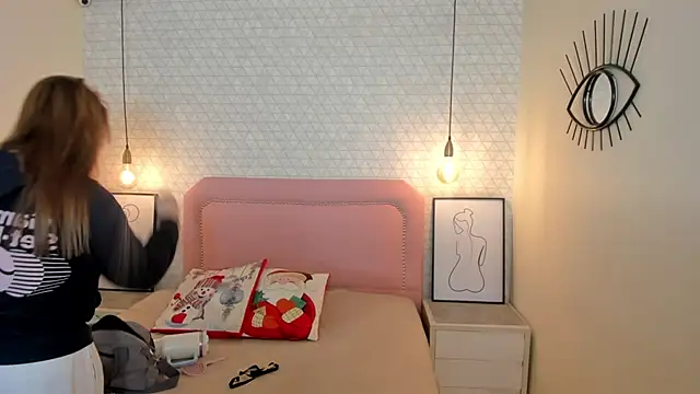 Kittytimberlake online show from December 22, 2025, 12:24 pm