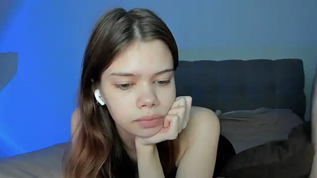 chansetolove online show from November 19, 2025, 5:29 am