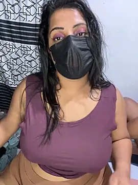 NOORA-GIRL online show from December 5, 2025, 1:52 pm