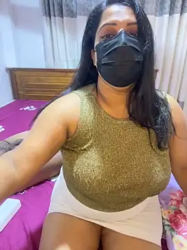 NOORA-GIRL online show from February 5, 2026, 1:43 am