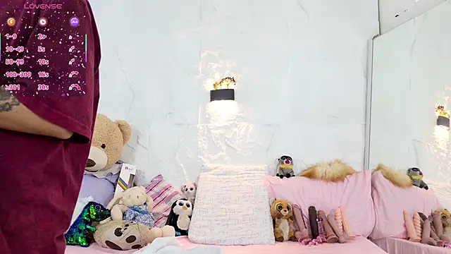 zorravioletta1 online show from December 3, 2025, 11:41 am