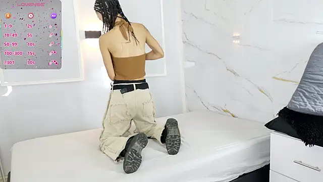 zorravioletta1 online show from February 15, 2026, 11:52 am