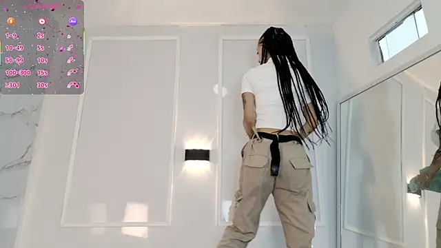 zorravioletta1 online show from March 24, 2026, 11:48 am