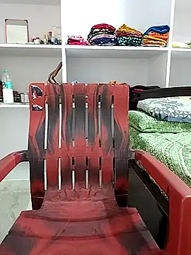 Swapna 143 online show from December 18, 2025, 5:02 am