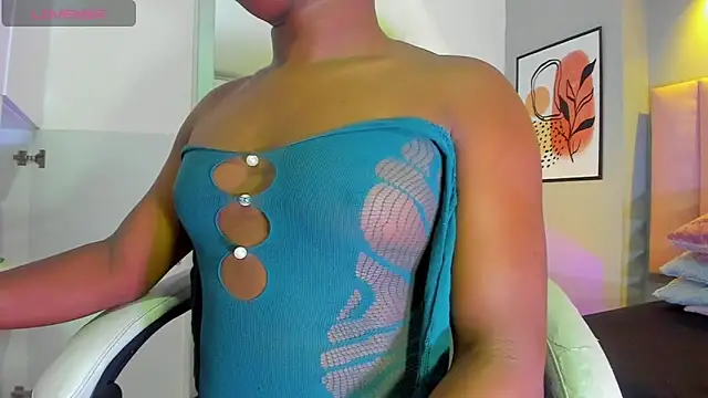 SofiaBrouw online show from September 29, 2025, 12:43 pm