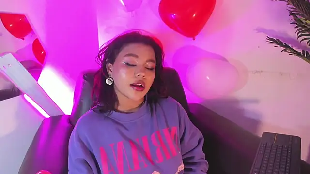 cherry chel online show from February 15, 2025, 10:11 am