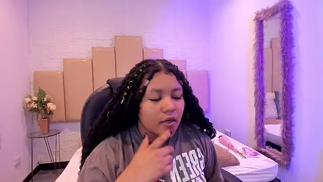 cherry chel online show from March 7, 2026, 8:06 pm