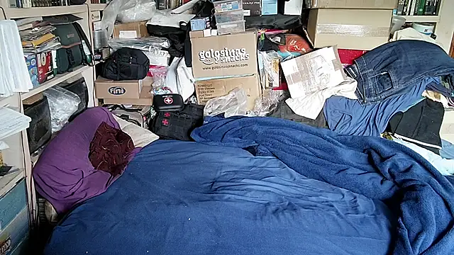 hadeszeuss2 online show from March 9, 2026, 2:43 pm