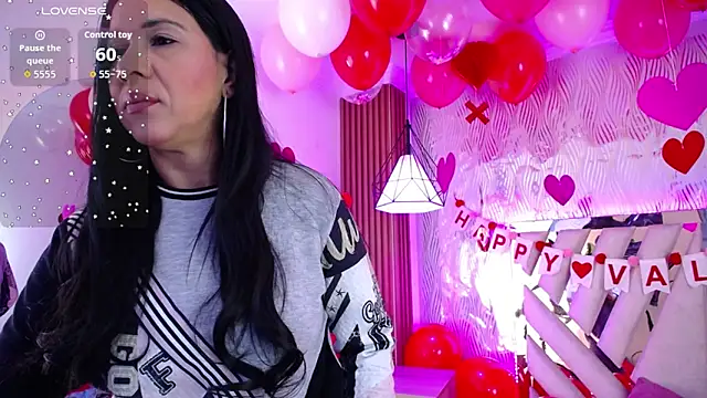 Snapshot of Camille_jhonson chatting on February 12, 2026, 9:59 am Camille jhonson online show from February 12, 2026, 9:59 am