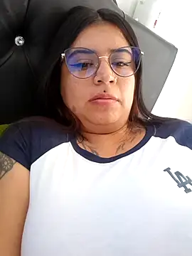 Devilsweet17 online show from February 2, 2025, 3:07 pm