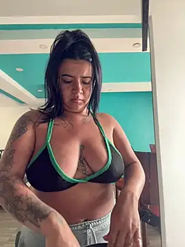 Devilsweet17 online show from March 18, 2025, 5:42 pm