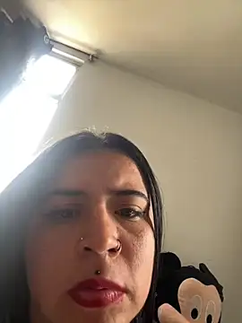 Devilsweet17 online show from November 12, 2025, 7:46 pm