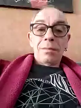 heitzer1072 online show from September 29, 2025, 8:19 am