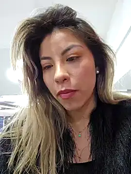 Karen San Miguel online show from January 24, 2025, 10:41 pm