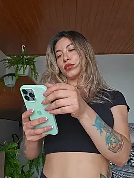 Karen San Miguel online show from February 19, 2025, 7:38 pm