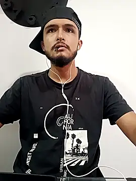 mosmar 20 online show from January 18, 2026, 8:01 pm