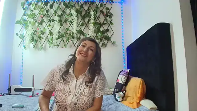 any mour online show from October 7, 2025, 5:21 pm