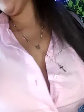 any mour online show from October 9, 2025, 7:23 pm