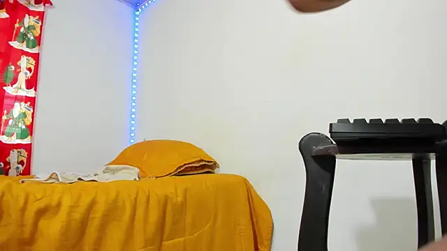 Anahi Cruz7 online show from December 19, 2024, 5:08 pm