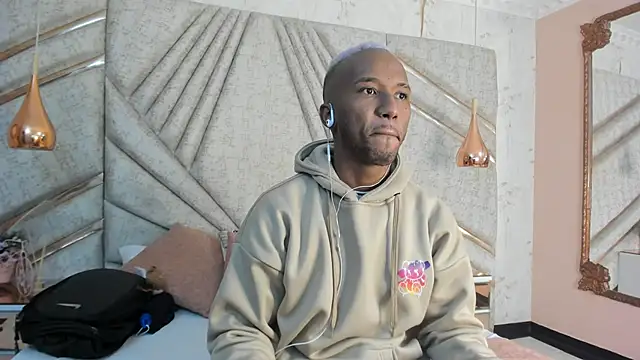 Snapshot of JamesParck chatting on February 8, 2025, 11:01 am JamesParck online show from February 8, 2025, 11:01 am