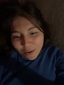 Emily Rowley online show from December 21, 2025, 3:46 am