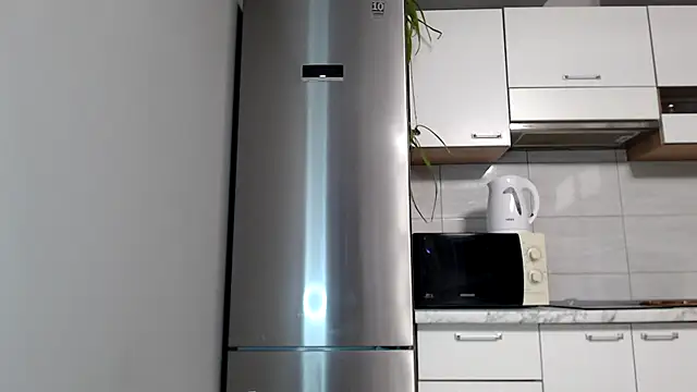 SierraSky  online show from September 25, 2025, 5:05 pm