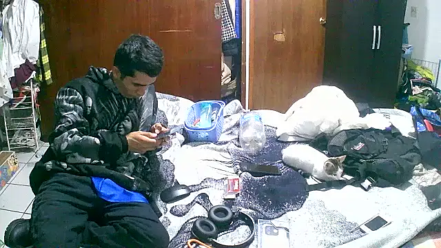 Snapshot of jperezofficial1 chatting on September 25, 2025, 8:18 am jperezofficial1 online show from September 25, 2025, 8:18 am