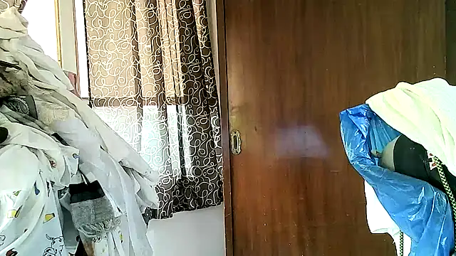 Snapshot of jperezofficial1 chatting on October 15, 2025, 8:20 pm jperezofficial1 online show from October 15, 2025, 8:20 pm