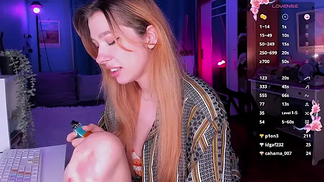 tenderdreams online show from March 2, 2025, 3:05 pm