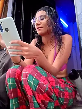 Leslly  online show from November 23, 2025, 11:32 am