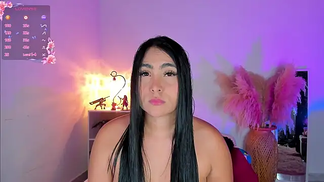 Snapshot of Sarahballiston_ chatting on February 22, 2025, 3:45 am Sarahballiston  online show from February 22, 2025, 3:45 am