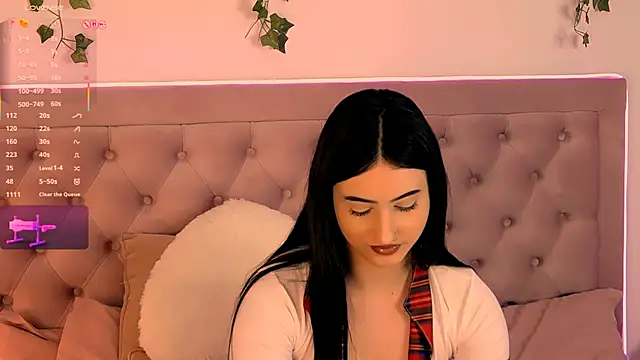 Snapshot of LaylaBrown chatting on March 21, 2025, 11:56 pm LaylaBrown online show from March 21, 2025, 11:56 pm