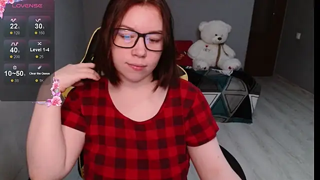 Emily Amorre online show from September 24, 2025, 1:20 am