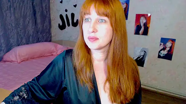 Snapshot of JillStevens chatting on February 8, 2025, 2:58 am JillStevens online show from February 8, 2025, 2:58 am