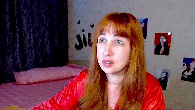 Snapshot of JillStevens chatting on February 11, 2025, 2:03 am JillStevens online show from February 11, 2025, 2:03 am